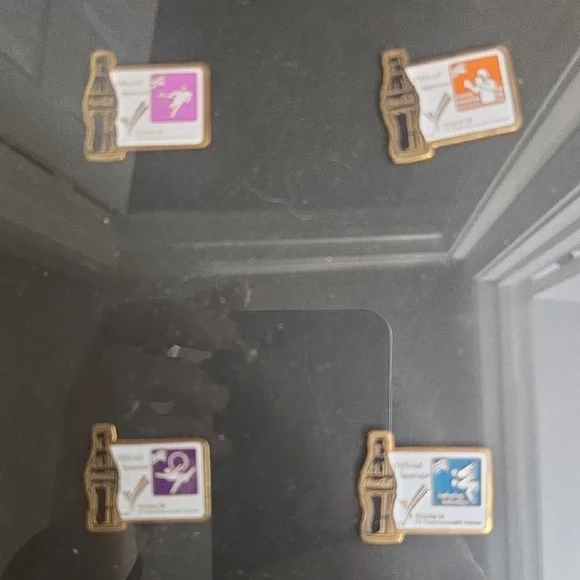 Vintage 1994 Coca-Cola Victoria Commonwealth Games Framed Pin Set (15 Pins) - Picture 2 of 9